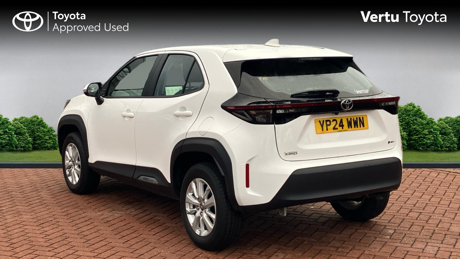 Used Toyota Yaris Cross 2024 for sale - 76980772: Photo 4