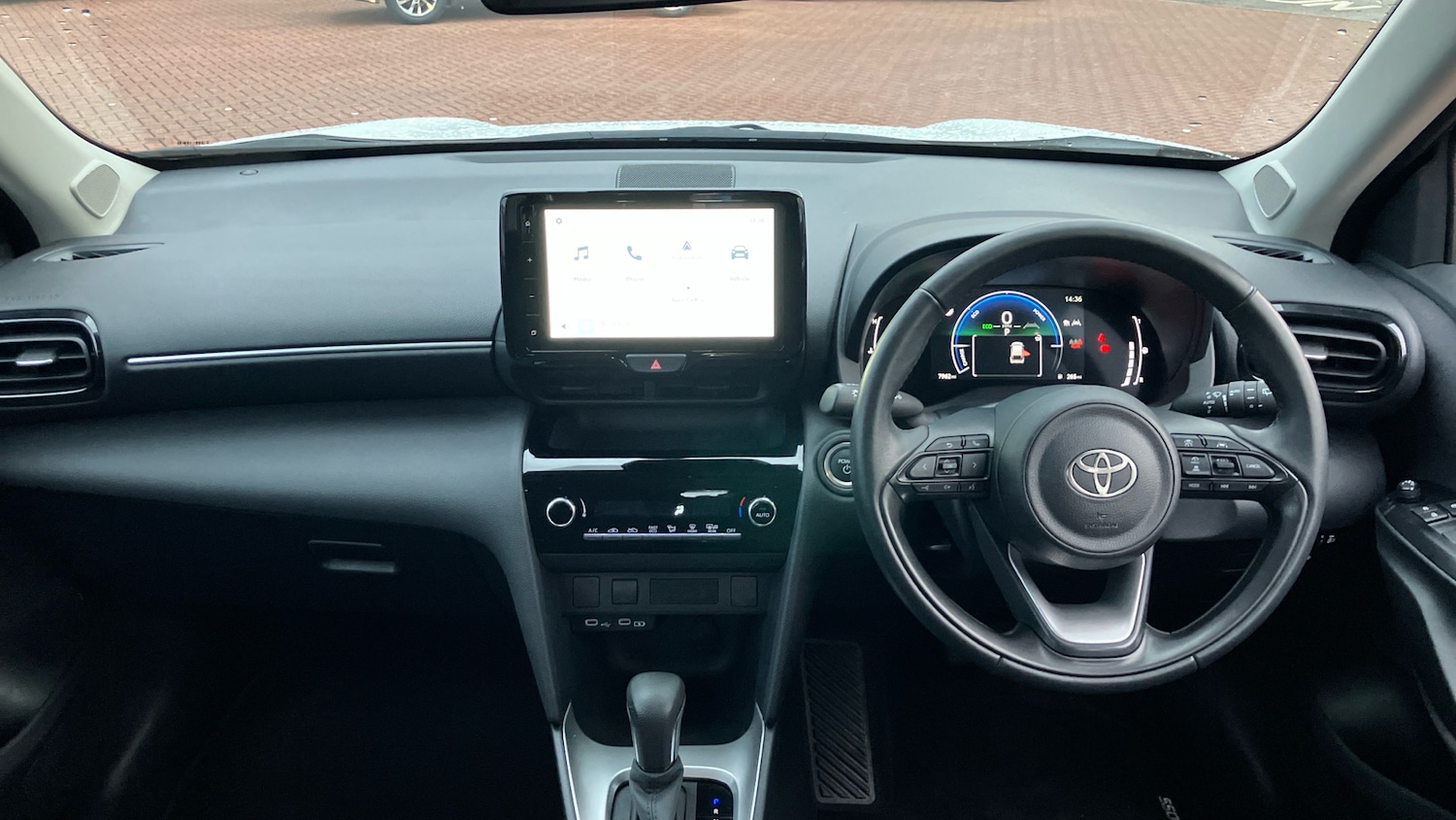 Used Toyota Yaris Cross 2024 for sale - 76980772: Photo 5