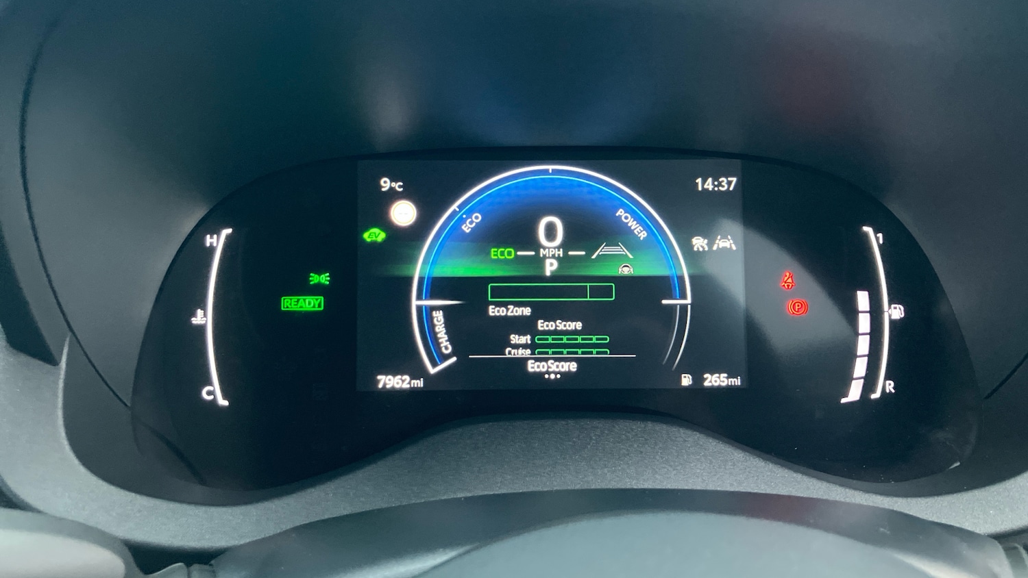 Used Toyota Yaris Cross 2024 for sale - 76980772: Photo 9