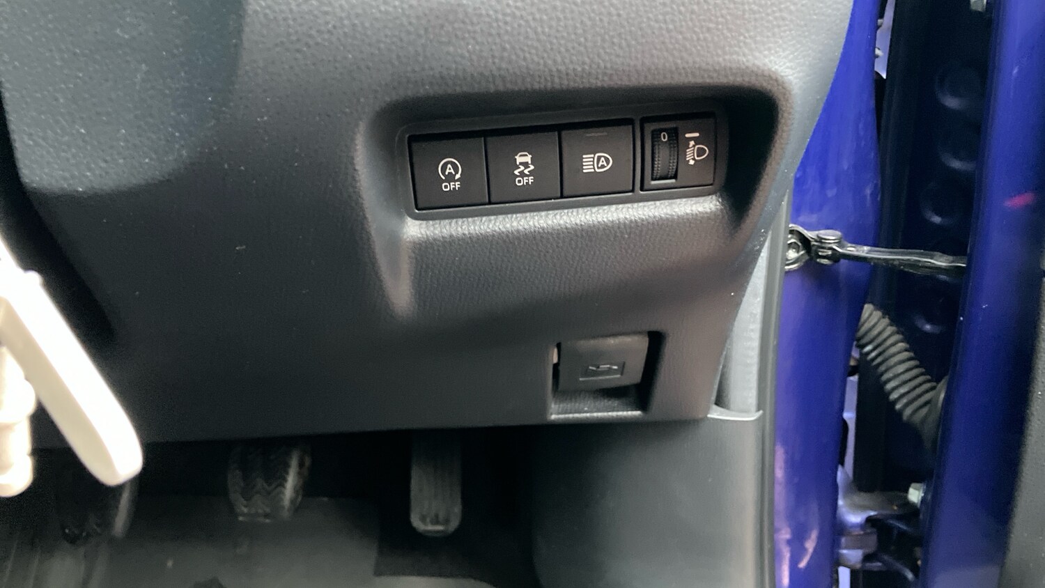 Used Toyota Aygo X 2023 for sale - 77350272: Photo 37