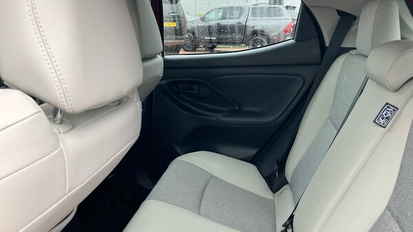 Used Toyota Yaris 2023 for sale - 76263143: Photo 13