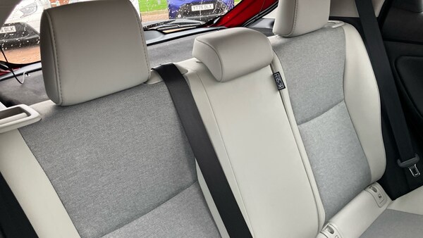 Used Toyota Yaris 2023 for sale - 76263143: Photo 20