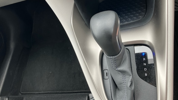 Used Toyota Yaris 2023 for sale - 76263143: Photo 40