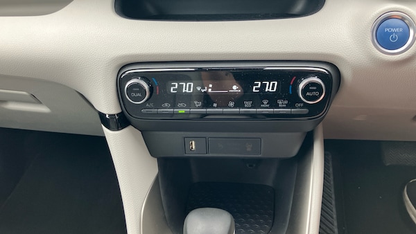 Used Toyota Yaris 2023 for sale - 76263143: Photo 41