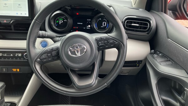 Used Toyota Yaris 2023 for sale - 76263143: Photo 8