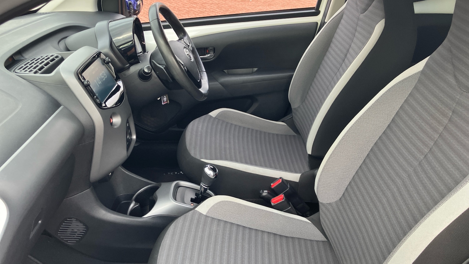 Used Toyota AYGO 2019 for sale - 76363317: Photo 10