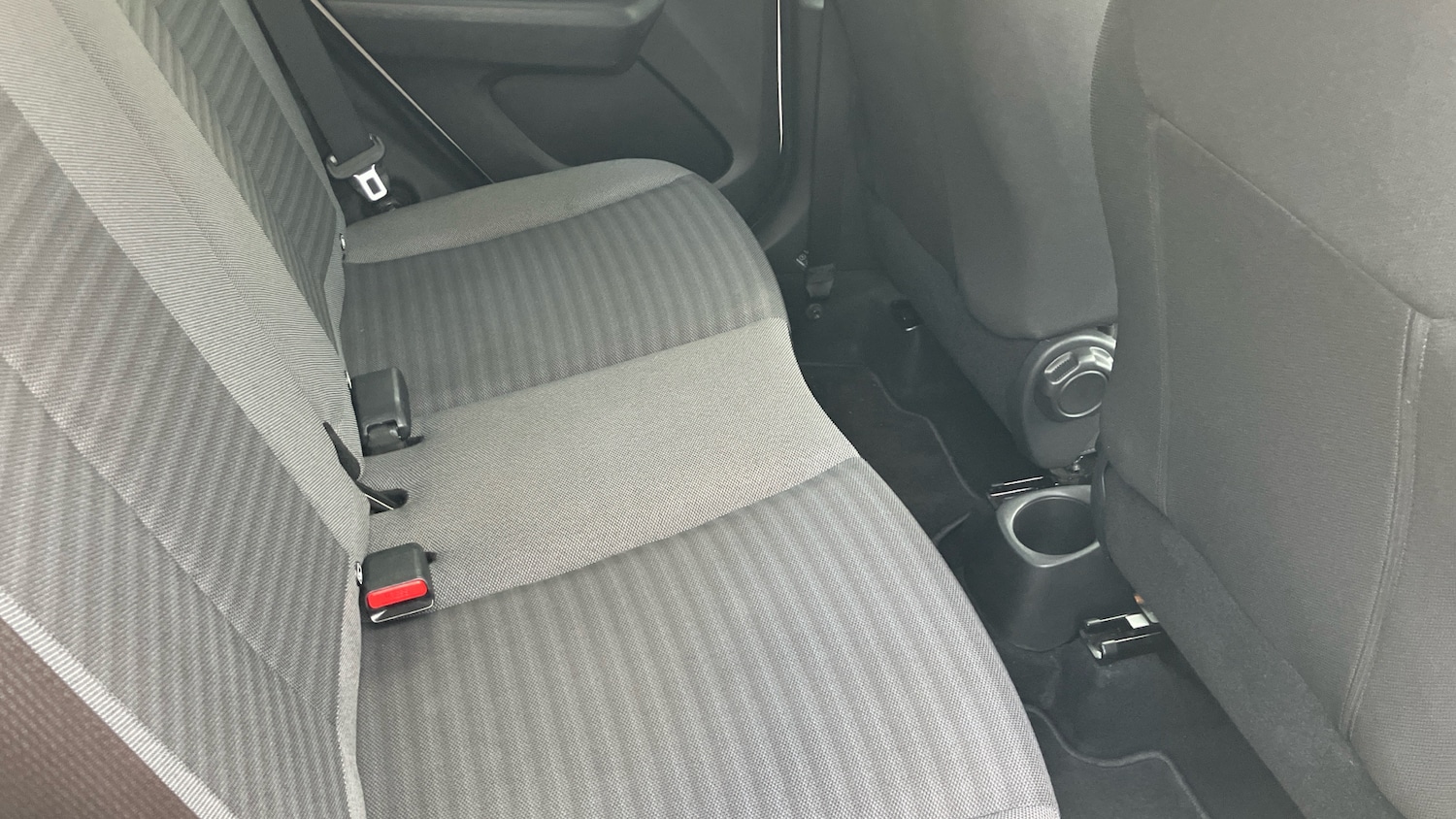 Used Toyota AYGO 2019 for sale - 76363317: Photo 12
