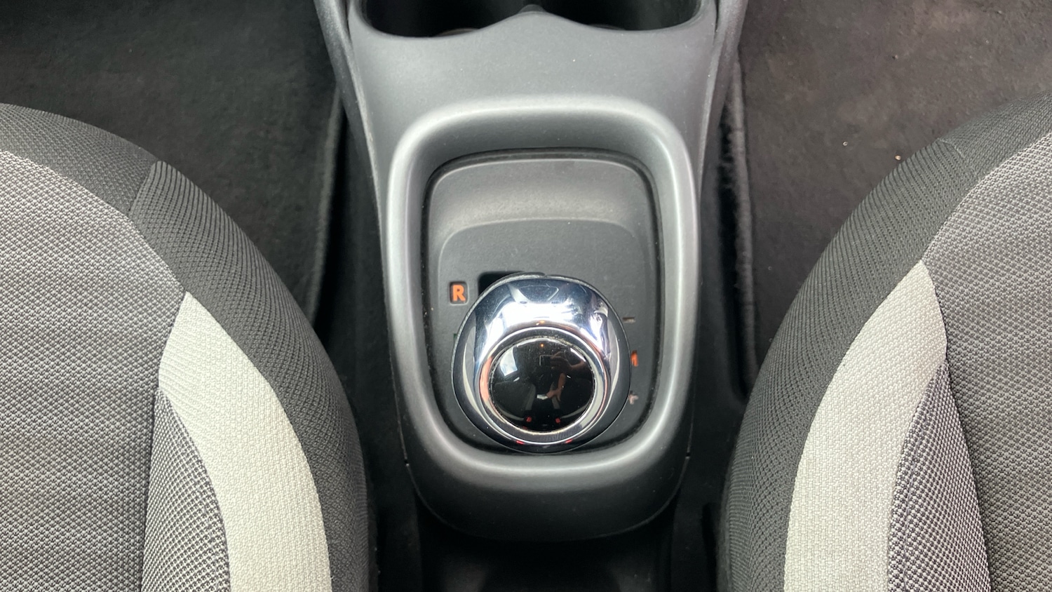 Used Toyota AYGO 2019 for sale - 76363317: Photo 33