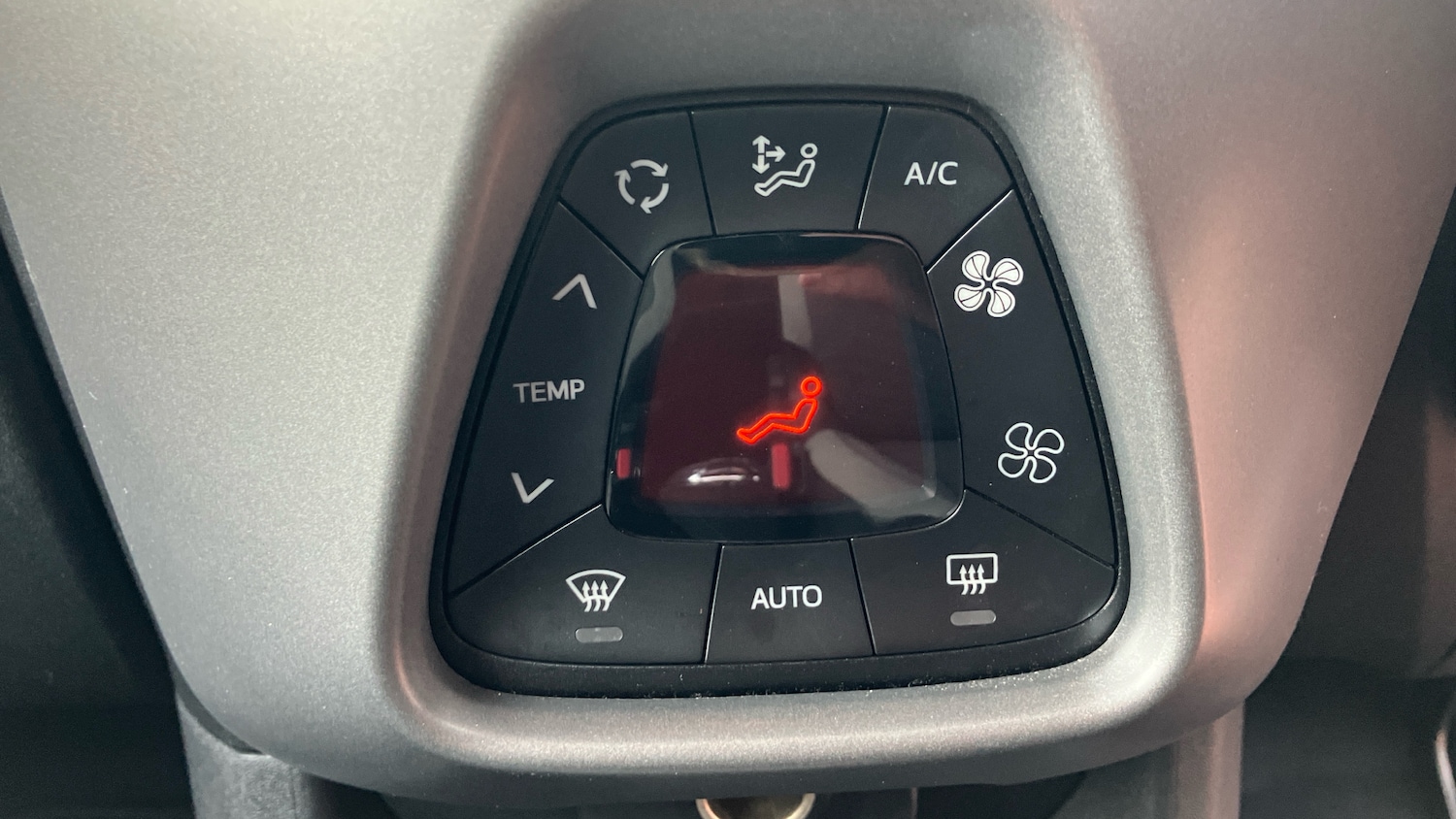 Used Toyota AYGO 2019 for sale - 76363317: Photo 35