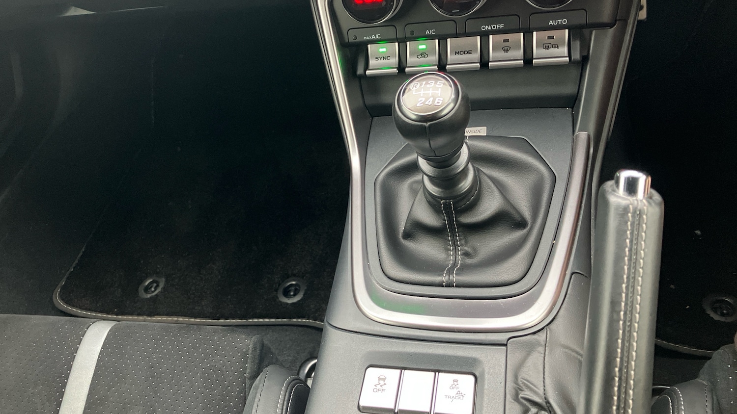 Used Toyota GR86 2023 for sale - 76181904: Photo 38