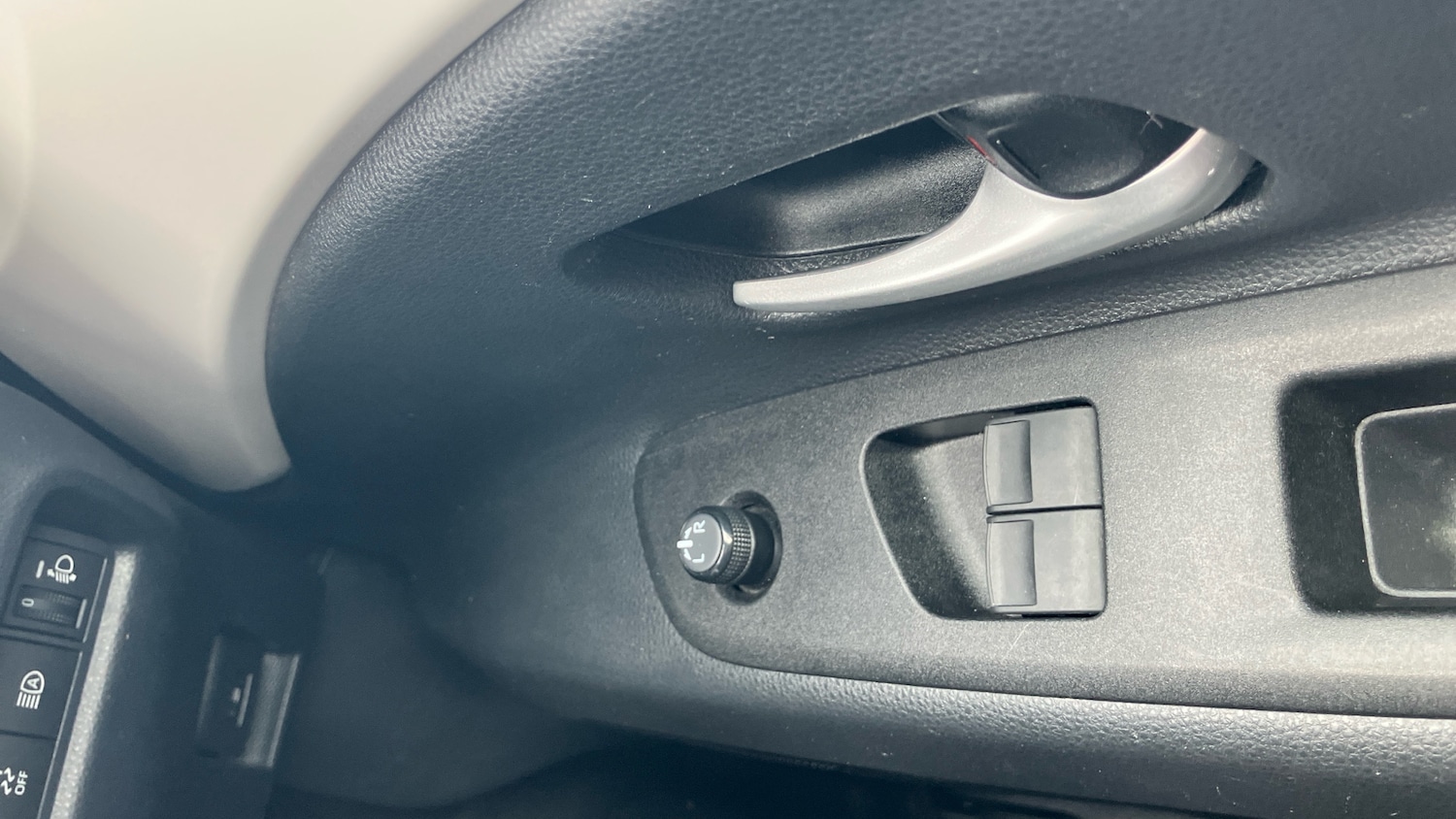 Used Toyota Aygo X 2023 for sale - 77915370: Photo 37