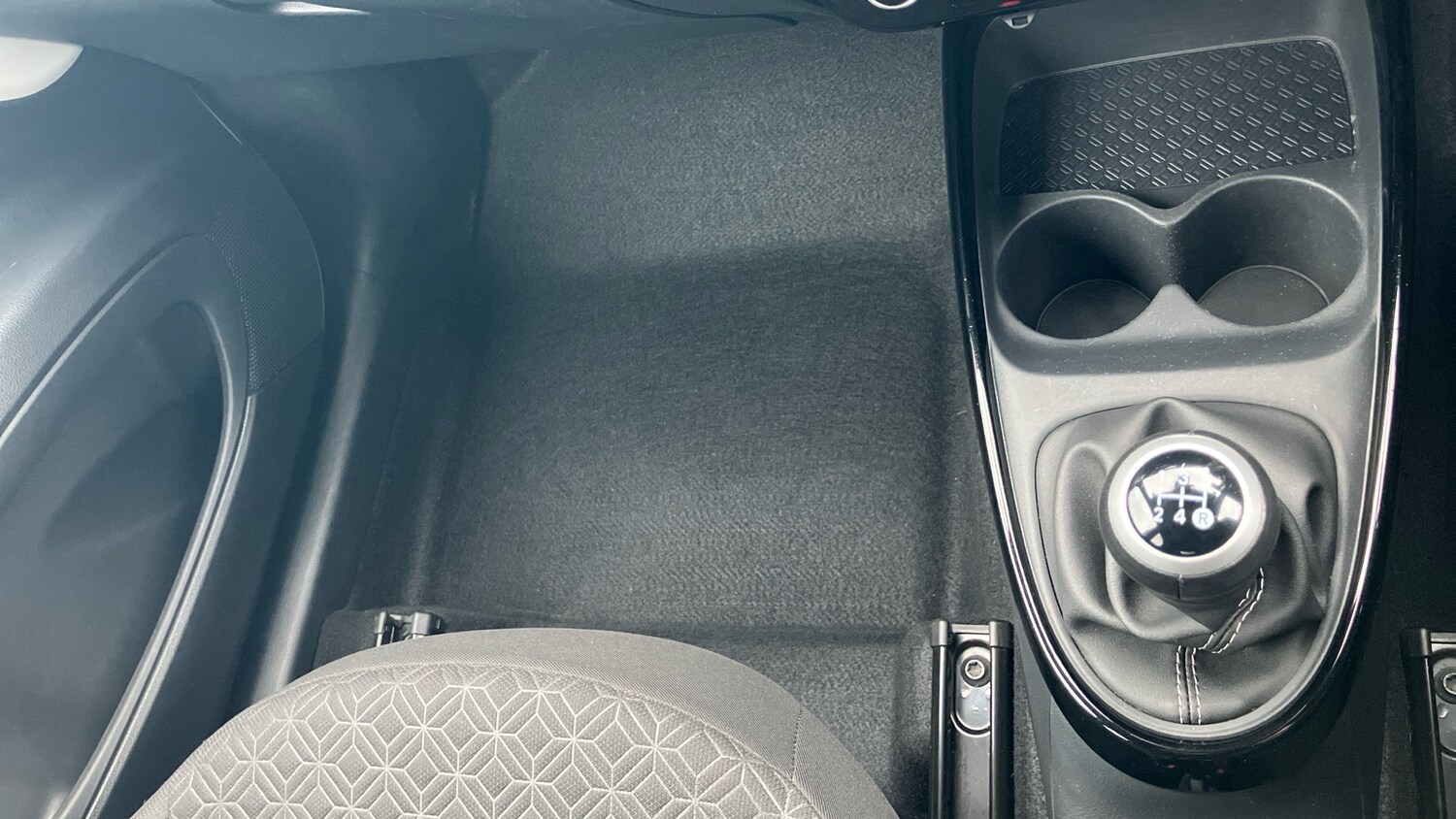 Used Toyota Aygo X 2023 for sale - 77915370: Photo 38