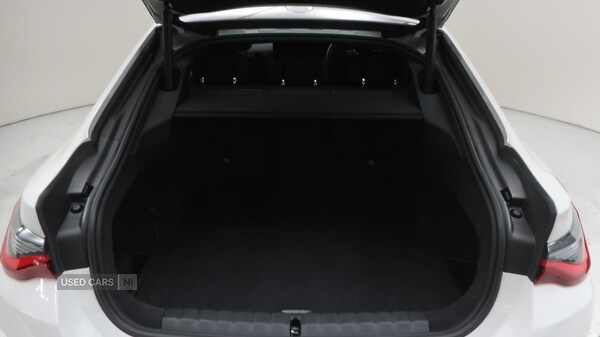 Used BMW i4 2023 for sale - 76327426: Photo 12