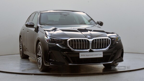 Used BMW 5 Series 2025 for sale - 76327577: Photo 1