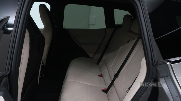 Used BMW iX 2025 for sale - 76743775: Photo 11