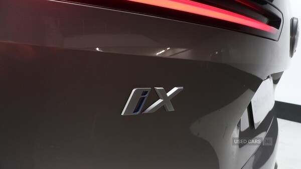 Used BMW iX 2025 for sale - 76743775: Photo 18