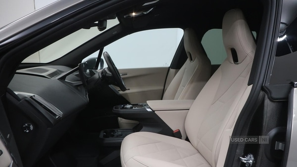 Used BMW iX 2025 for sale - 76743775: Photo 8