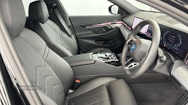 Used BMW 5 Series 2025 for sale - 76248176: Photo 12