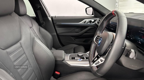 Used BMW i4 2025 for sale - 76359159: Photo 12