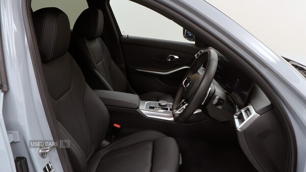Used BMW 3 Series 2025 for sale - 76215882: Photo 12