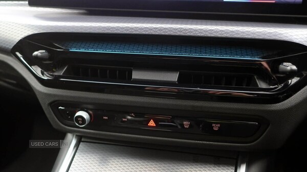 Used BMW 3 Series 2025 for sale - 77634103: Photo 21