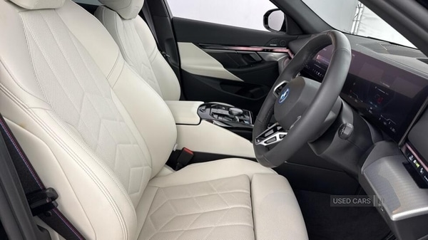 Used BMW i5 2025 for sale - 77387970: Photo 12