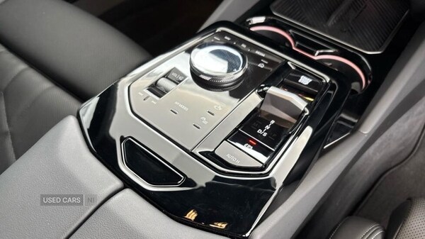 Used BMW 5 Series 2025 for sale - 76248172: Photo 11