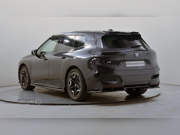 Used BMW iX 2023 for sale - 76248305: Photo 2