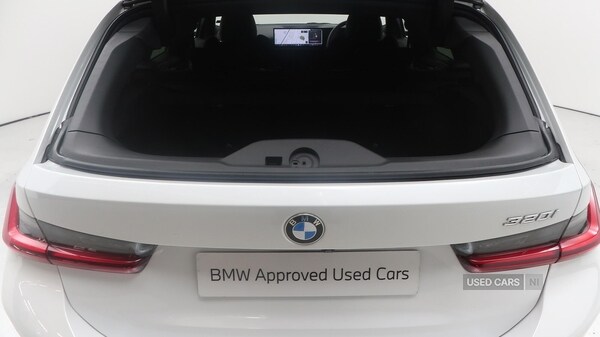 Used BMW 3 Series 2025 for sale - 77017701: Photo 33
