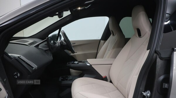 Used BMW iX 2025 for sale - 76248089: Photo 8