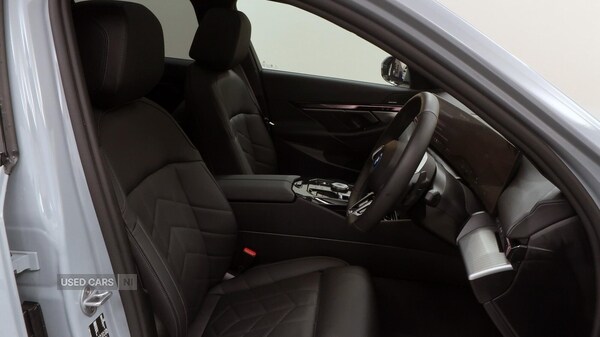 Used BMW 5 Series 2025 for sale - 76248170: Photo 12
