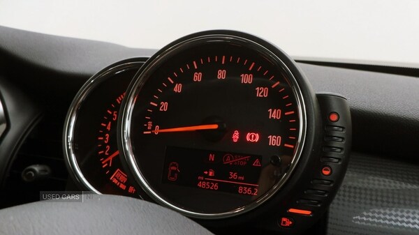 Used BMW iX1 2025 for sale - 76248052: Photo 10