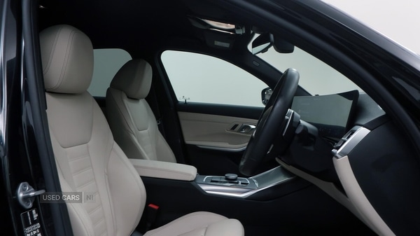 Used BMW 3 Series 2025 for sale - 76419635: Photo 12