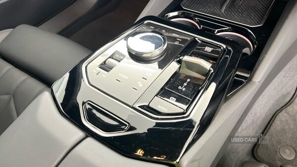 Used BMW 5 Series 2025 for sale - 76914122: Photo 11