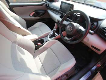 Used Toyota Yaris 2022 for sale - 74108307: Photo