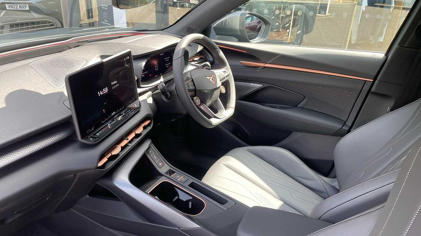 Used Cupra Terramar 2025 for sale - 76110943: Photo 2