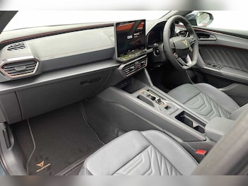 Used Cupra Leon 2025 for sale - 76111305: Photo 2