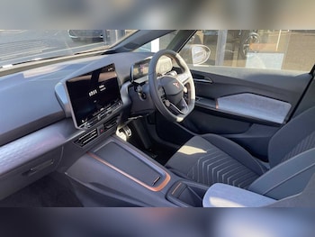Used Cupra Born 2025 for sale - 76110829: Photo 2