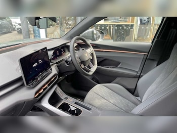 Used Cupra Terramar 2025 for sale - 76110621: Photo 2