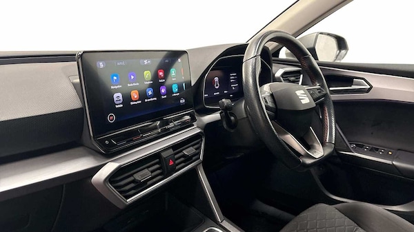 Used SEAT Leon 2021 for sale - 76261160: Photo 2