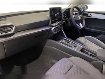 Used SEAT Leon 2025 for sale - 76190631: Photo
