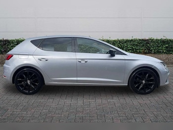 Used SEAT Leon 2019 for sale - 78912439: Photo