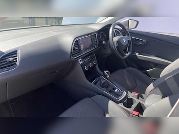 Used SEAT Leon 2018 for sale - 76111192: Photo 2