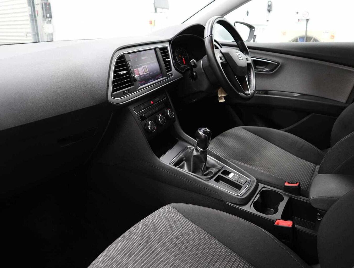 Used SEAT Leon 2019 for sale - 77613743: Photo 2