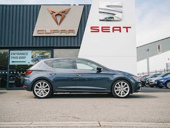 Used SEAT Leon 2019 for sale - 76434255: Photo