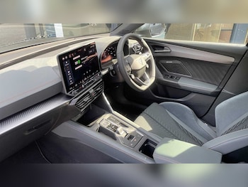 Used Cupra Leon 2025 for sale - 76110656: Photo 2