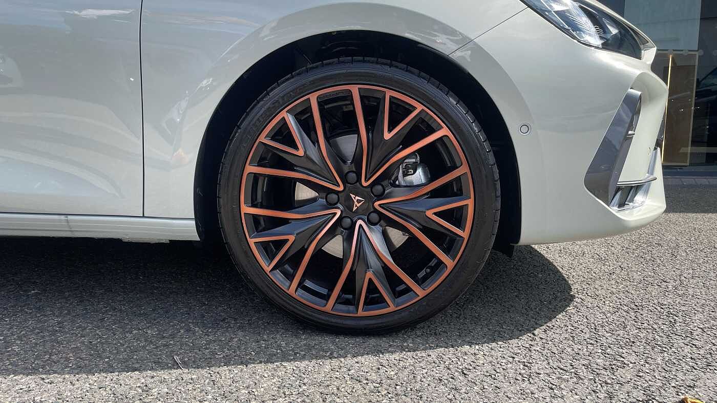 Used Cupra Leon 2025 for sale - 77177645: Photo 5