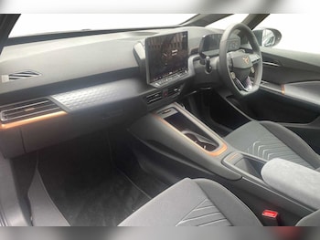 Used Cupra Born 2025 for sale - 76111343: Photo 2