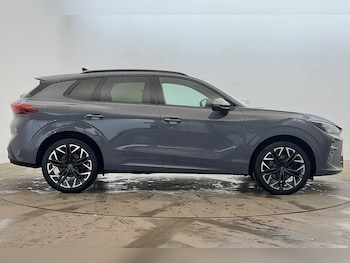 Used Cupra Terramar 2025 for sale - 76551852: Photo