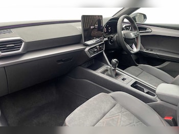Used SEAT Leon 2025 for sale - 76111526: Photo 2